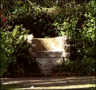 Stone-chair-dtail